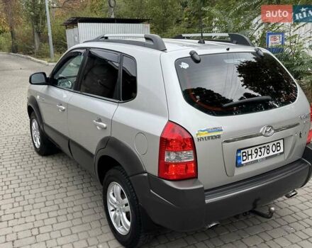 Сірий Хендай Туксон, об'ємом двигуна 1.99 л та пробігом 208 тис. км за 8400 $, фото 24 на Automoto.ua