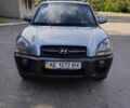 Сірий Хендай Туксон, об'ємом двигуна 2 л та пробігом 119 тис. км за 8200 $, фото 1 на Automoto.ua