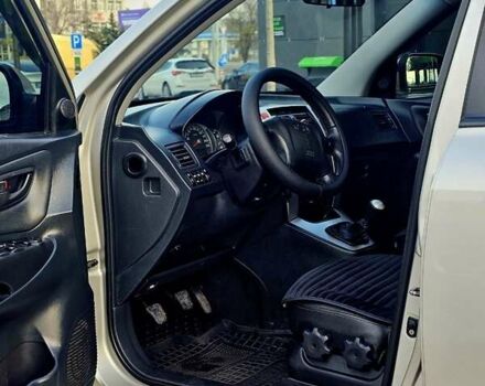 Сірий Хендай Туксон, об'ємом двигуна 2 л та пробігом 198 тис. км за 8250 $, фото 13 на Automoto.ua