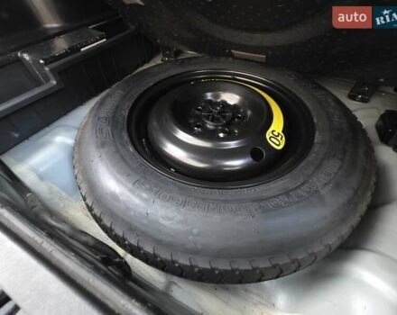 Хендай Туксон 2007 в Луцке на Automoto.ua Серый Хендай Туксон, объемом двигателя 1.98 л и пробегом 120 тыс. км за 7799 $, фото 40 на Automoto.ua