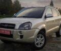 Серый Хендай Туксон, объемом двигателя 2 л и пробегом 115 тыс. км за 8700 $, фото 1 на Automoto.ua
