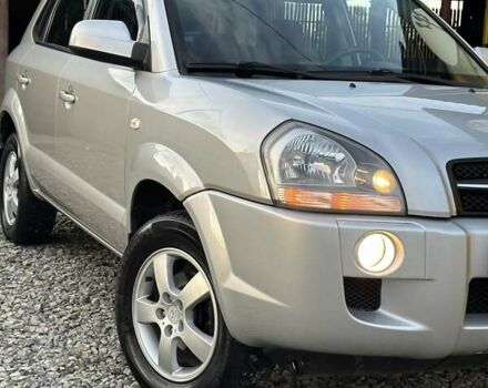 Хендай Туксон 2007 в Бережанах на Automoto.ua Серый Хендай Туксон, объемом двигателя 2 л и пробегом 172 тыс. км за 7400 $, фото 25 на Automoto.ua