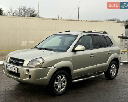 Сірий Хендай Туксон, об'ємом двигуна 2 л та пробігом 257 тис. км за 6550 $, фото 6 на Automoto.ua
