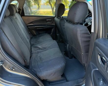 Серый Хендай Туксон, объемом двигателя 2 л и пробегом 282 тыс. км за 7950 $, фото 23 на Automoto.ua