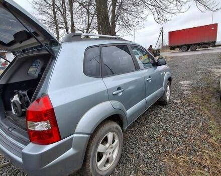 Сірий Хендай Туксон, об'ємом двигуна 1.98 л та пробігом 270 тис. км за 6900 $, фото 4 на Automoto.ua
