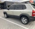 Хендай Туксон 2007 в Виннице на Automoto.ua Серый Хендай Туксон, объемом двигателя 2 л и пробегом 143 тыс. км за 7500 $, фото 1 на Automoto.ua
