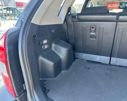 Сірий Хендай Туксон, об'ємом двигуна 1.98 л та пробігом 169 тис. км за 7300 $, фото 14 на Automoto.ua