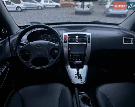 Хендай Туксон 2007 у Хмельницькому на Automoto.ua Сірий Хендай Туксон, об'ємом двигуна 1.98 л та пробігом 216 тис. км за 7900 $, фото 43 на Automoto.ua