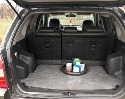 Сірий Хендай Туксон, об'ємом двигуна 2 л та пробігом 267 тис. км за 8300 $, фото 4 на Automoto.ua