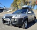 Сірий Хендай Туксон, об'ємом двигуна 1.98 л та пробігом 296 тис. км за 7500 $, фото 1 на Automoto.ua