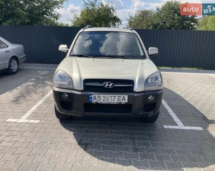 Сірий Хендай Туксон, об'ємом двигуна 1.98 л та пробігом 137 тис. км за 7700 $, фото 5 на Automoto.ua