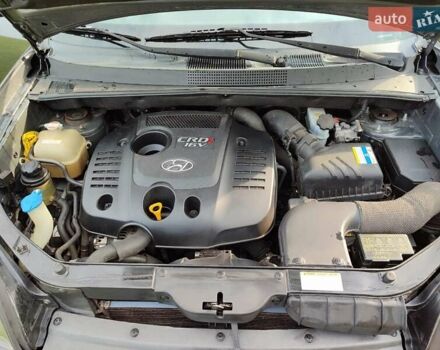 Серый Хендай Туксон, объемом двигателя 1.99 л и пробегом 184 тыс. км за 8300 $, фото 17 на Automoto.ua