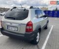 Серый Хендай Туксон, объемом двигателя 2 л и пробегом 134 тыс. км за 8200 $, фото 5 на Automoto.ua