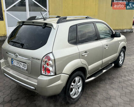 Сірий Хендай Туксон, об'ємом двигуна 2 л та пробігом 257 тис. км за 6550 $, фото 8 на Automoto.ua