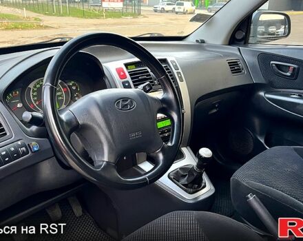 Сірий Хендай Туксон, об'ємом двигуна 2 л та пробігом 281 тис. км за 7200 $, фото 6 на Automoto.ua