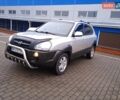 Сірий Хендай Туксон, об'ємом двигуна 1.98 л та пробігом 157 тис. км за 7800 $, фото 13 на Automoto.ua