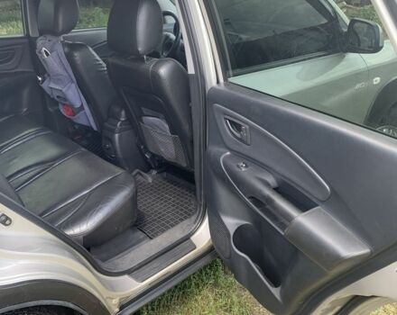 Серый Хендай Туксон, объемом двигателя 2 л и пробегом 228 тыс. км за 7400 $, фото 19 на Automoto.ua