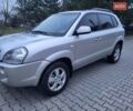Серый Хендай Туксон, объемом двигателя 2 л и пробегом 240 тыс. км за 8300 $, фото 54 на Automoto.ua