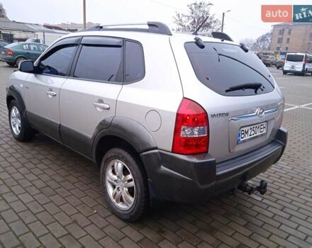 Сірий Хендай Туксон, об'ємом двигуна 1.98 л та пробігом 157 тис. км за 7800 $, фото 14 на Automoto.ua