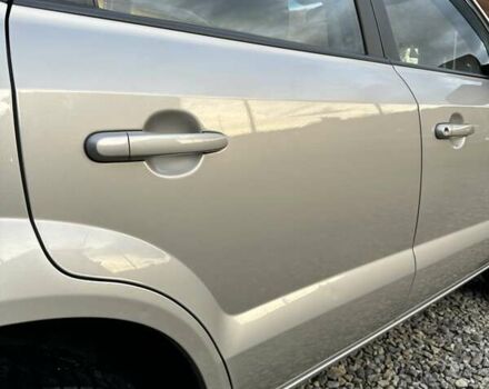 Хендай Туксон 2007 в Бережанах на Automoto.ua Серый Хендай Туксон, объемом двигателя 2 л и пробегом 172 тыс. км за 7400 $, фото 15 на Automoto.ua