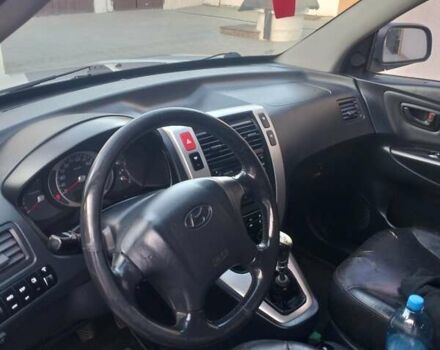 Сірий Хендай Туксон, об'ємом двигуна 1.98 л та пробігом 305 тис. км за 8700 $, фото 2 на Automoto.ua