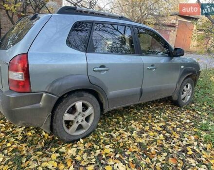 Хендай Туксон 2007 в Полтаве на Automoto.ua Серый Хендай Туксон, объемом двигателя 1.98 л и пробегом 253 тыс. км за 8200 $, фото 6 на Automoto.ua
