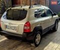Сірий Хендай Туксон, об'ємом двигуна 2 л та пробігом 198 тис. км за 8250 $, фото 5 на Automoto.ua
