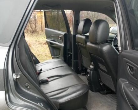 Сірий Хендай Туксон, об'ємом двигуна 2 л та пробігом 267 тис. км за 8300 $, фото 6 на Automoto.ua