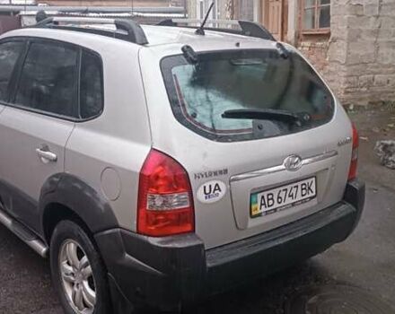 Сірий Хендай Туксон, об'ємом двигуна 1.98 л та пробігом 122 тис. км за 8300 $, фото 4 на Automoto.ua