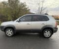 Хендай Туксон 2007 у Ахтырке на Automoto.ua Сірий Хендай Туксон, об'ємом двигуна 2 л та пробігом 192 тис. км за 6950 $, фото 4 на Automoto.ua