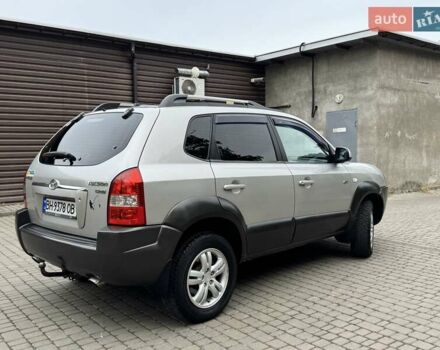 Сірий Хендай Туксон, об'ємом двигуна 1.99 л та пробігом 208 тис. км за 8400 $, фото 10 на Automoto.ua