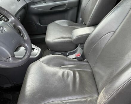 Серый Хендай Туксон, объемом двигателя 2 л и пробегом 175 тыс. км за 3400 $, фото 10 на Automoto.ua