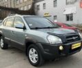 Сірий Хендай Туксон, об'ємом двигуна 1.98 л та пробігом 281 тис. км за 7200 $, фото 1 на Automoto.ua