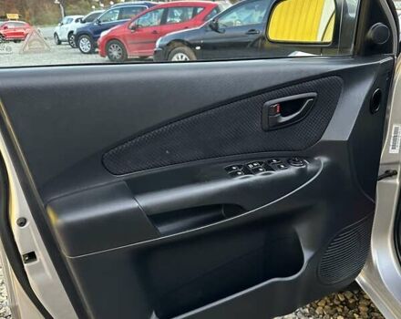 Хендай Туксон 2007 в Бережанах на Automoto.ua Серый Хендай Туксон, объемом двигателя 2 л и пробегом 172 тыс. км за 7400 $, фото 31 на Automoto.ua