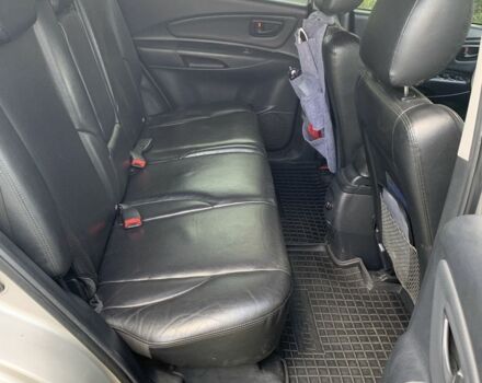 Серый Хендай Туксон, объемом двигателя 2 л и пробегом 228 тыс. км за 7400 $, фото 20 на Automoto.ua