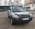Серый Хендай Туксон, объемом двигателя 2 л и пробегом 168 тыс. км за 7000 $, фото 12 на Automoto.ua