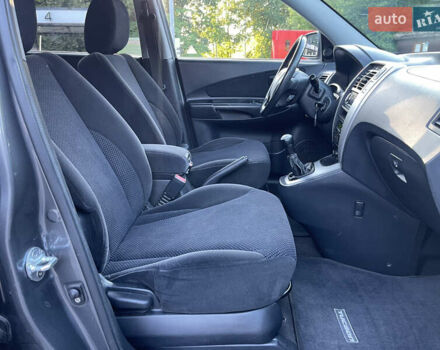 Серый Хендай Туксон, объемом двигателя 2 л и пробегом 182 тыс. км за 7600 $, фото 42 на Automoto.ua