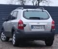 Серый Хендай Туксон, объемом двигателя 2 л и пробегом 305 тыс. км за 7200 $, фото 6 на Automoto.ua