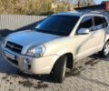 Серый Хендай Туксон, объемом двигателя 1.98 л и пробегом 193 тыс. км за 8400 $, фото 18 на Automoto.ua