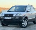 Сірий Хендай Туксон, об'ємом двигуна 2 л та пробігом 233 тис. км за 2350 $, фото 1 на Automoto.ua