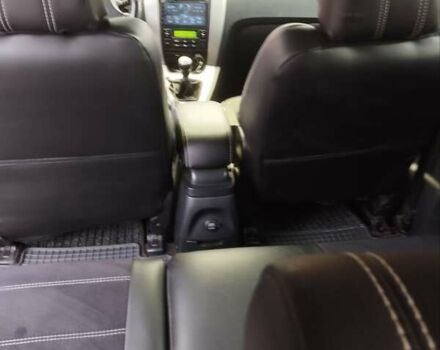 Сірий Хендай Туксон, об'ємом двигуна 1.98 л та пробігом 169 тис. км за 10500 $, фото 12 на Automoto.ua