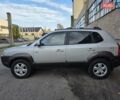 Хендай Туксон 2007 в Луцке на Automoto.ua Серый Хендай Туксон, объемом двигателя 1.98 л и пробегом 120 тыс. км за 7799 $, фото 14 на Automoto.ua