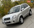 Хендай Туксон 2007 в Запорожье на Automoto.ua Серый Хендай Туксон, объемом двигателя 2 л и пробегом 230 тыс. км за 7900 $, фото 1 на Automoto.ua