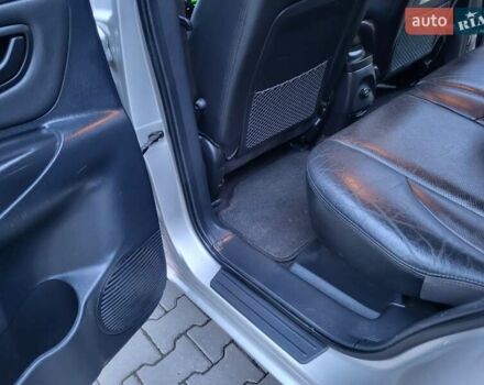 Серый Хендай Туксон, объемом двигателя 2 л и пробегом 240 тыс. км за 8300 $, фото 122 на Automoto.ua