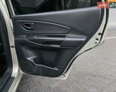 Серый Хендай Туксон, объемом двигателя 2 л и пробегом 231 тыс. км за 7999 $, фото 44 на Automoto.ua