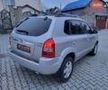 Серый Хендай Туксон, объемом двигателя 2 л и пробегом 240 тыс. км за 8300 $, фото 12 на Automoto.ua