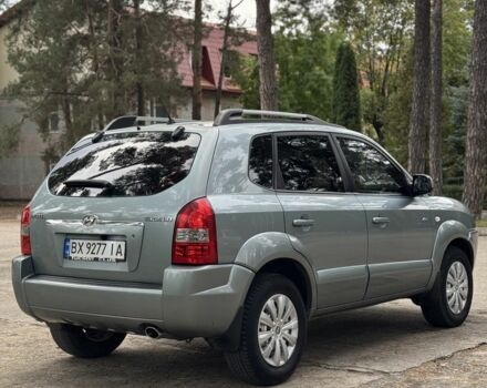 Серый Хендай Туксон, объемом двигателя 2 л и пробегом 159 тыс. км за 7299 $, фото 9 на Automoto.ua
