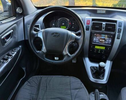 Серый Хендай Туксон, объемом двигателя 2 л и пробегом 282 тыс. км за 7950 $, фото 12 на Automoto.ua