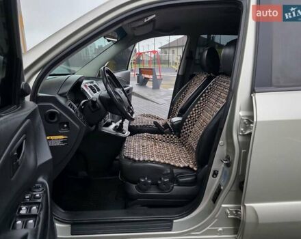 Серый Хендай Туксон, объемом двигателя 2 л и пробегом 231 тыс. км за 7999 $, фото 26 на Automoto.ua