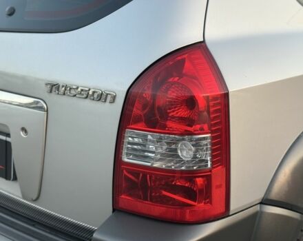 Серый Хендай Туксон, объемом двигателя 2 л и пробегом 167 тыс. км за 7299 $, фото 22 на Automoto.ua